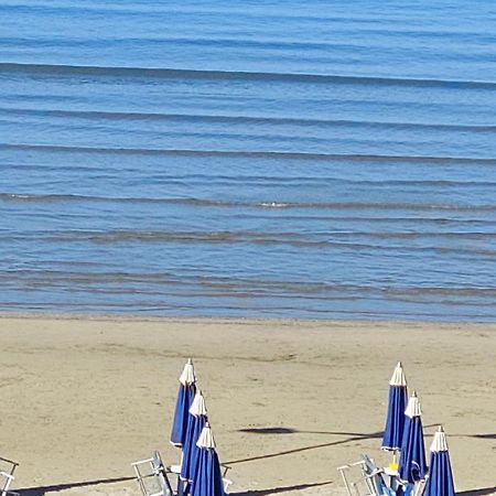 Ohana Apartments Durrës Buitenkant foto